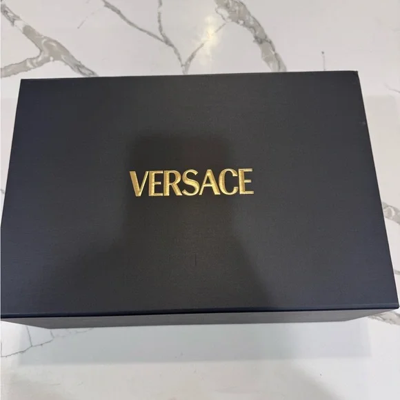 Versace Soft Pink Slippers - Picture 5 of 9